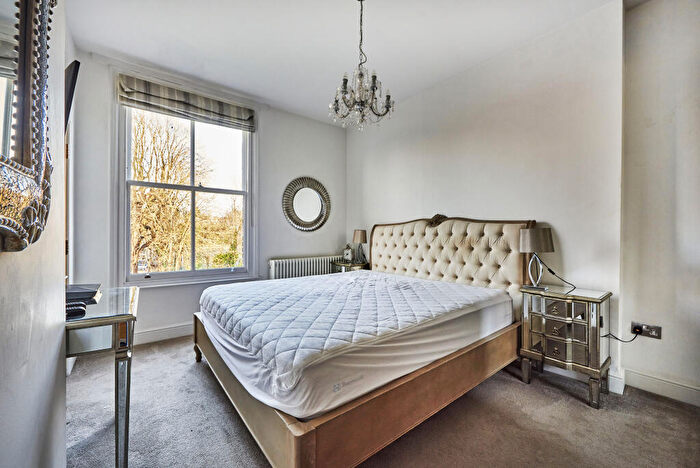 2 Bedroom Apartment To Rent In Beaconsfield Road, St Albans, Hertfordshire, AL1