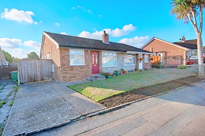 3 Bedroom Semi-Detached Bungalow For Sale In Tichborne Close, Allington, Maidstone, Kent, ME16
