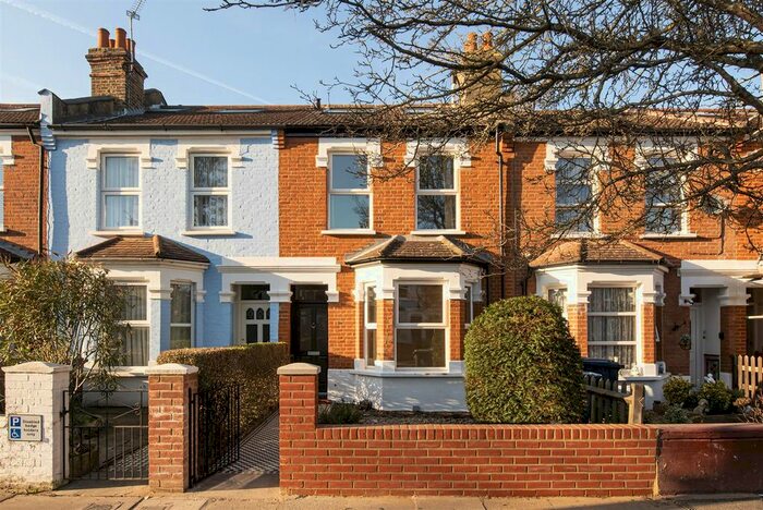 3 Bedroom Terraced House To Rent In Belsize Avenue, Ealing, W13