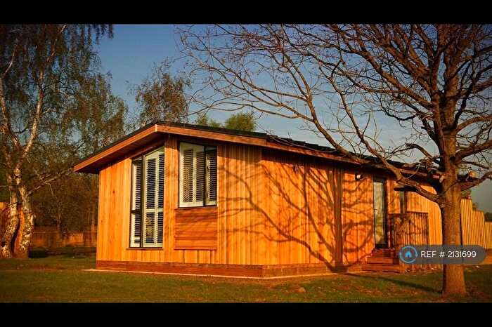 3 Bedroom Mobile Home To Rent In Blythe Road, Perlethorpe, Newark, NG22