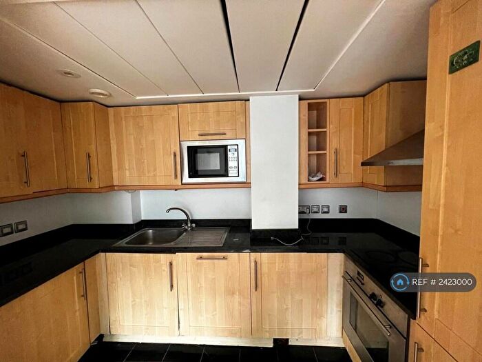 2 Bedroom Flat To Rent In Platinum House, Harrow, HA1