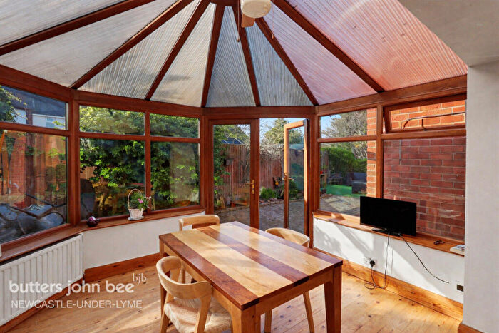4 Bedroom Semi-Detached House For Sale In Racecourse, Newcastle, ST5