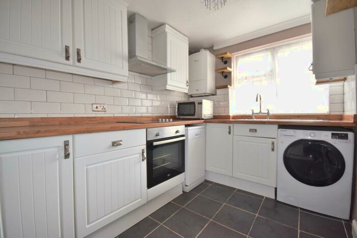 1 Bedroom Flat To Rent In Perry Street Gardens Chislehurst, BR7