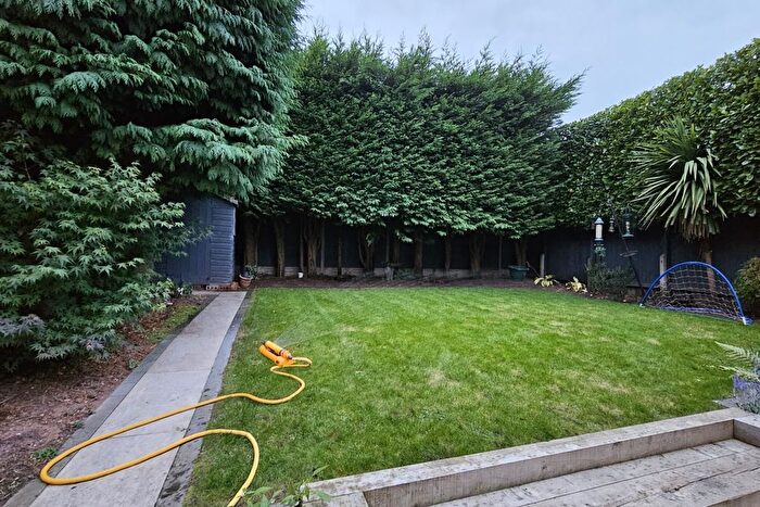 3 Bedroom Detached House For Sale In Norbury Grove, Solihull, B92