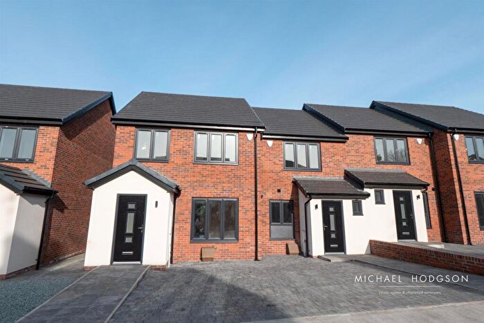 3 Bedroom Terraced House For Sale In Rotherfield Square, Redhouse, Sunderland, SR5