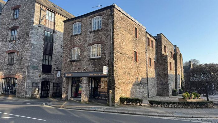 2 Bedroom Flat For Sale In The Barbican, Plymouth, PL4