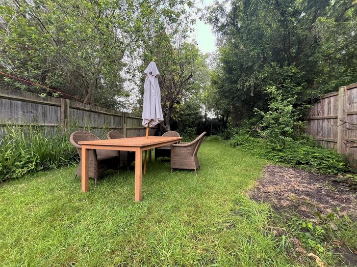 3 Bedroom Semi-Detached House To Rent In Raeburn Avenue, Berrylands, Surbiton, KT5