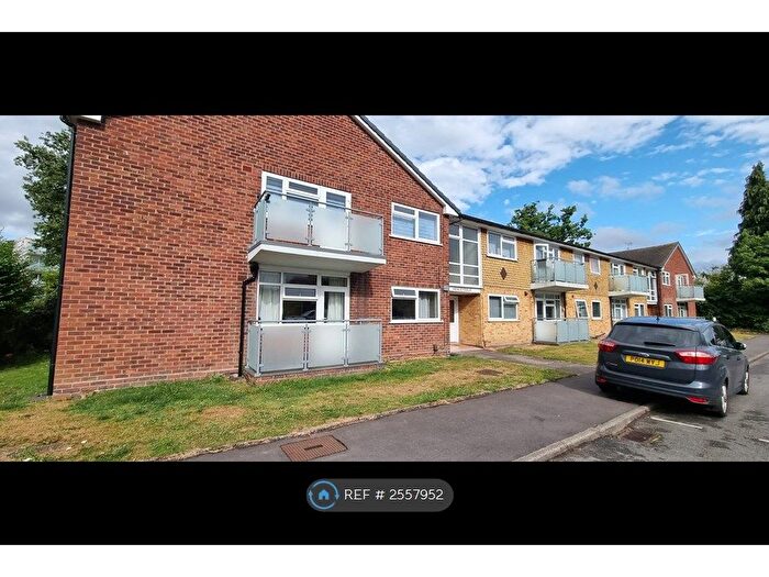 3 Bedroom Flat To Rent In Henleydale, Shirley, Solihull, B90