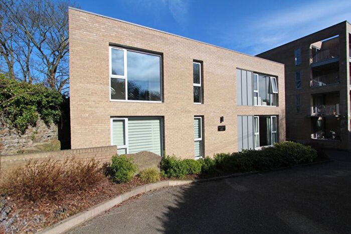 2 Bedroom Apartment To Rent In Chelsea Heights, Strathmore Place Annexe, S11