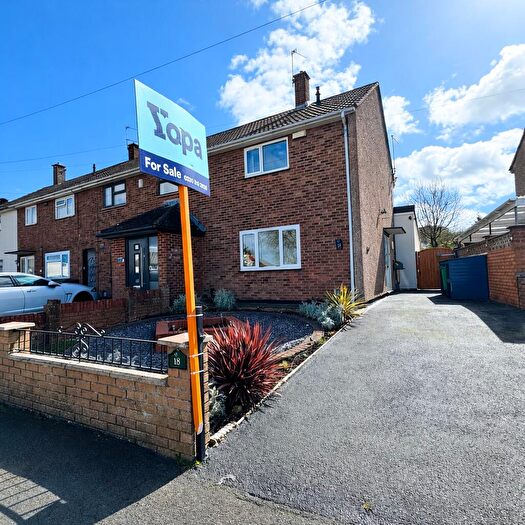 2 Bedroom Terraced House For Sale In Craydon Road, Bristol, BS14