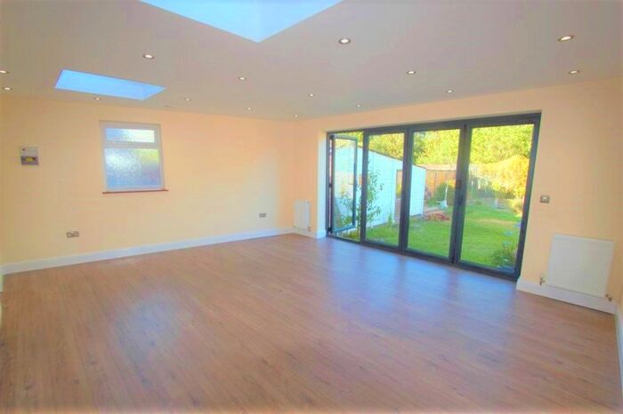 3 Bedroom Semi-Detached House To Rent In Westpole Avenue, Cockfosters, EN4