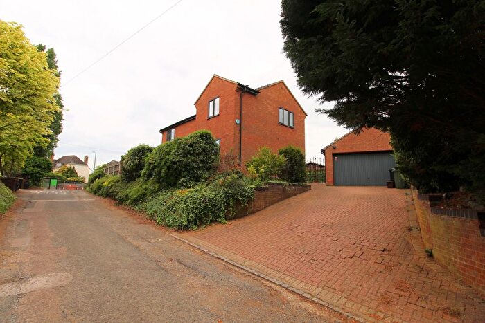 4 Bedroom Detached House For Sale In West End Lane, Potton, Sandy, SG19