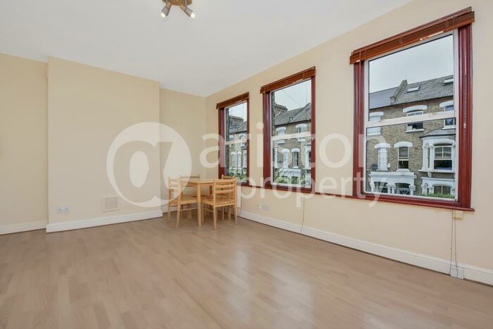 1 Bedroom Flat To Rent In Marlborough Road, Archway, N19