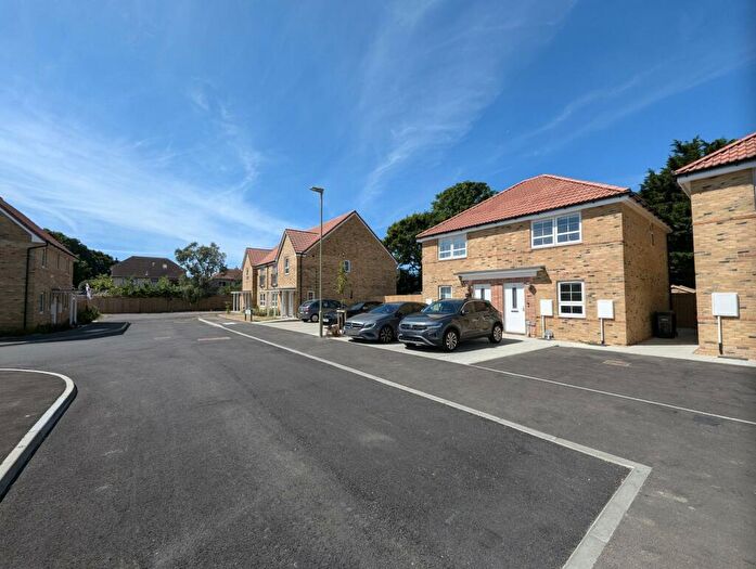 2 Bedroom House To Rent In Sandeman Grove, Hayling Island, PO11