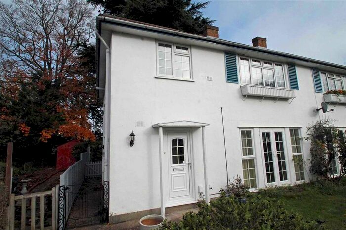 2 Bedroom Maisonette To Rent In Campden Road, South Croydon, CR2