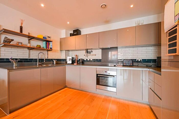 2 Bedroom Flat For Sale In Barry Blandford Way, , Bow, London, E3