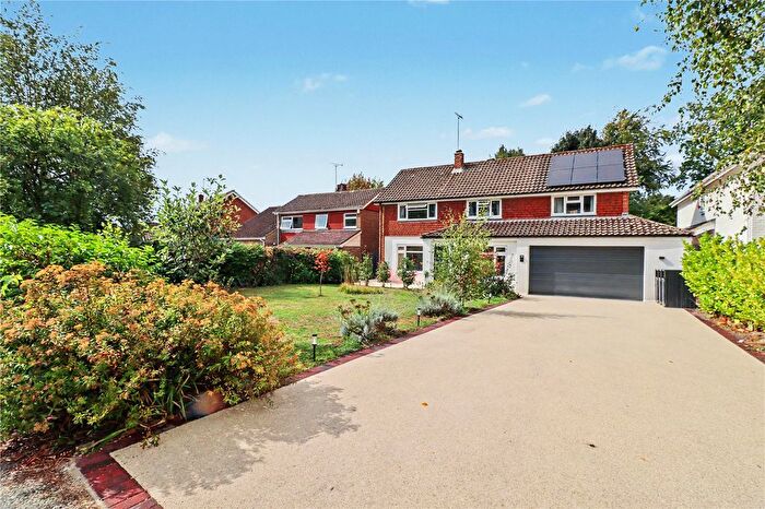 5 Bedroom Detached House For Sale In Blackthorns, Lindfield, RH16