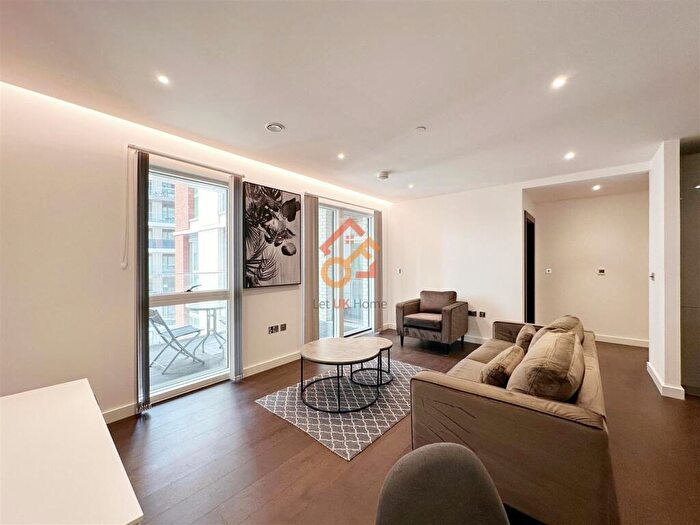 2 Bedroom Flat To Rent In Denver Building, Malthouse Road, London, SW11