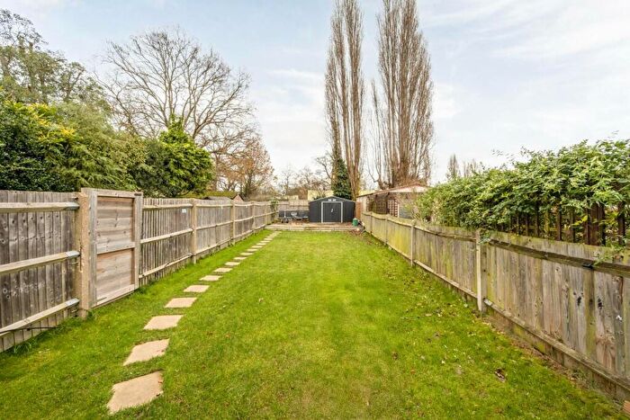 3 Bedroom End Of Terrace House To Rent In Hillcross Avenue, Morden, SM4