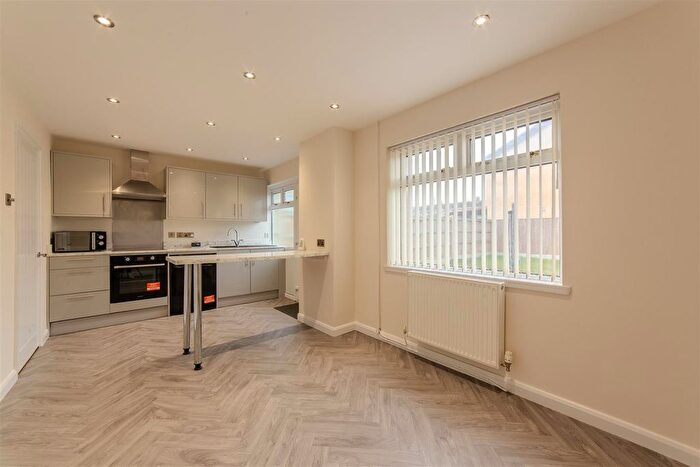 3 Bedroom End Of Terrace House For Sale In Llewellyn Road, Cwmbran, NP44