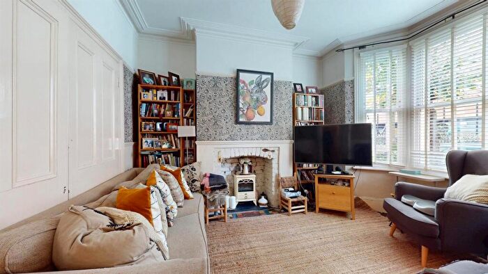 3 Bedroom Terraced House For Sale In Stratford, London, E15