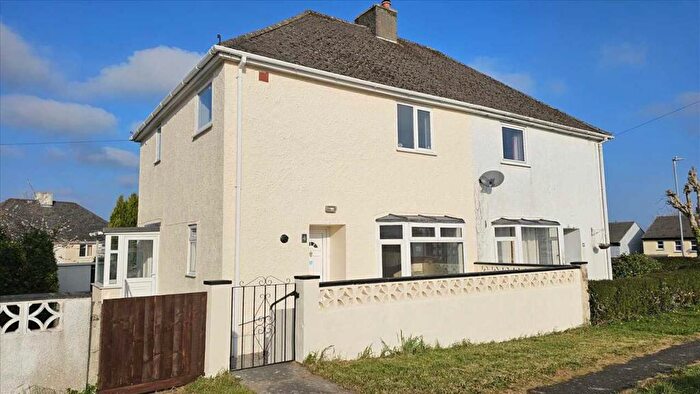 3 Bedroom Semi-Detached House To Rent In Alamein Road, PL12