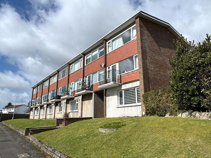 2 Bedroom Flat For Sale In Clyne Close, Mayals, Swansea, SA3
