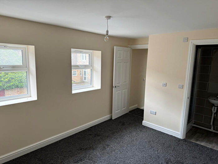 3 Bedroom Detached House To Rent In Henley Street, Oxford, OX4