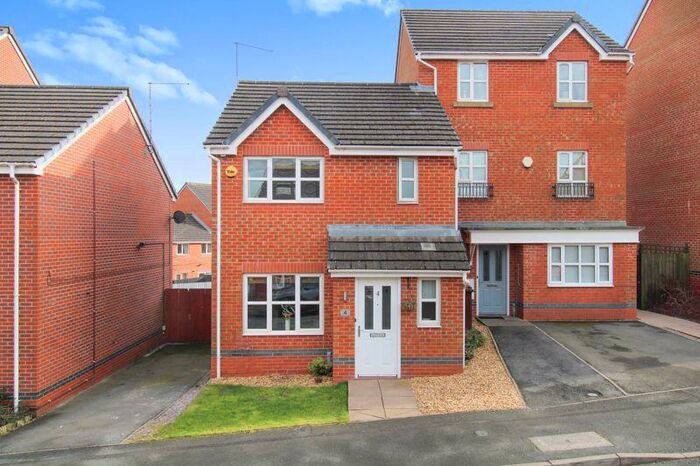 3 Bedroom Semi-Detached House To Rent In Mansfield Grove, Norton Heights, ST6