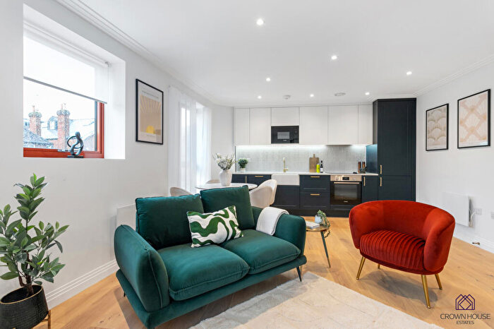 1 Bedroom Apartment To Rent In Upper Lattimore Road, St. Albans, Hertfordshire, AL1