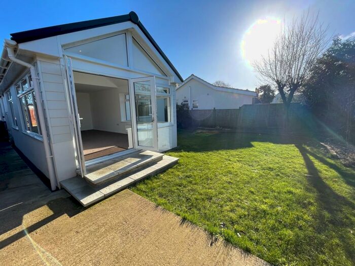 3 Bedroom House To Rent In Ferris Close, Bournemouth, BH8