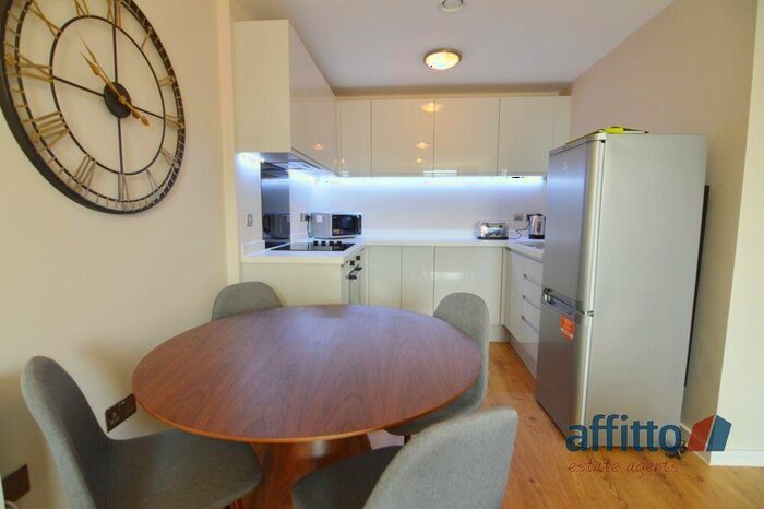 2 Bedroom Apartment To Rent In Romal Capital, Jesse Hartley Way, Liverpool, L3