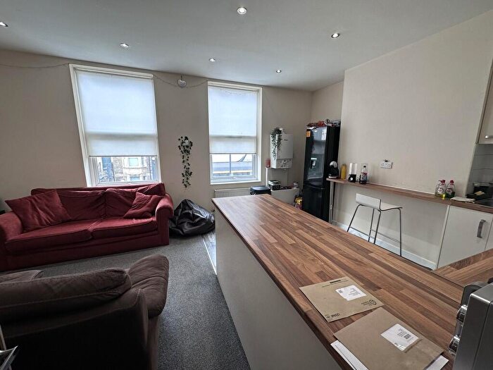 5 Bedroom Maisonette To Rent In Cheltenham Road, Montpelier, Bristol, BS6