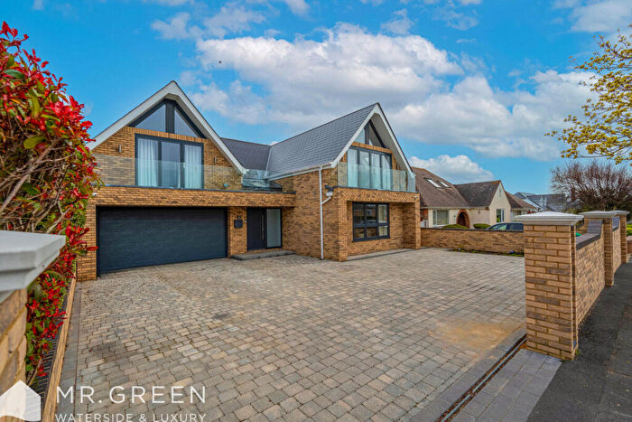 5 Bedroom Detached House For Sale In Broadway, Bournemouth, BH6