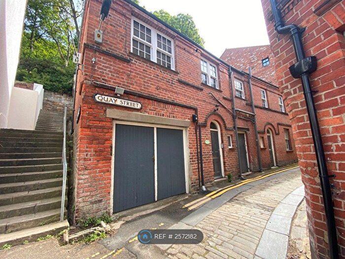 3 Bedroom Flat To Rent In Quay Street, Scarborough, YO11