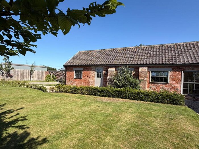 1 Bedroom Semi-Detached Bungalow To Rent In Friston, IP17