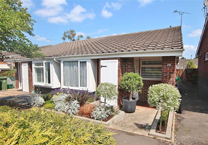 2 Bedroom Bungalow For Sale In Randolph Close, Knaphill, Woking, Surrey, GU21