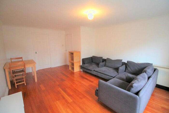2 Bedroom Flat To Rent In Orwell Terrace, Dalry, Edinburgh, EH11