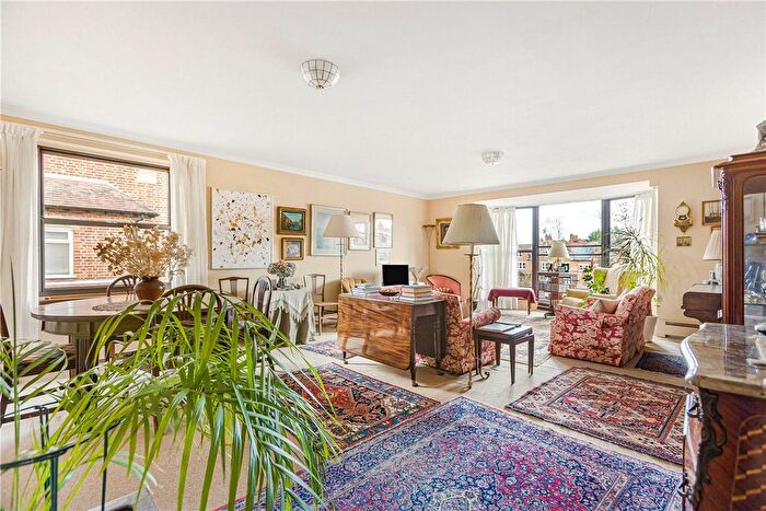 2 Bedroom Flat For Sale In Banbury Road, Oxford, Oxfordshire, OX2