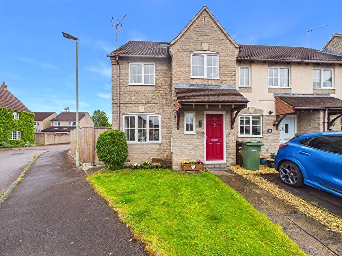 4 Bedroom End Of Terrace House For Sale In Darleydale Close, Hardwicke, Gloucester, Gloucestershire, GL2