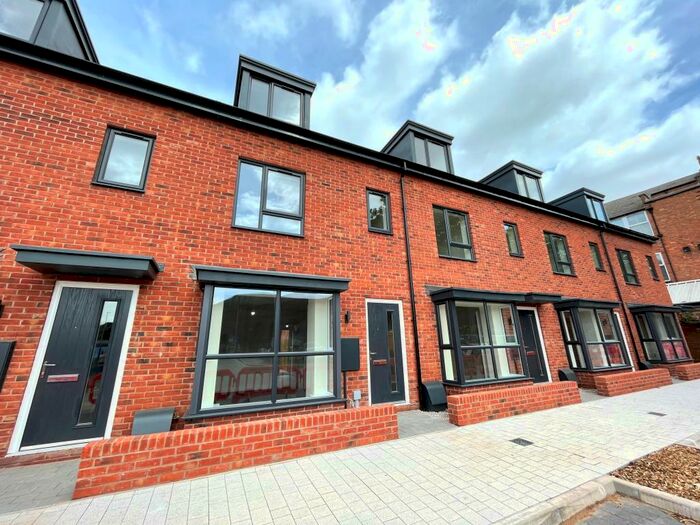 3 Bedroom House To Rent In Soar Lane, Leicester, LE3