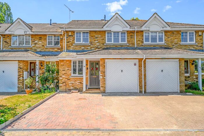 4 Bedroom Terraced House For Sale In Swan Walk, Shepperton, TW17