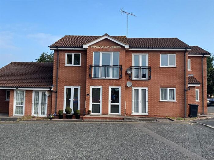 2 Bedroom Flat For Sale In St Michaels Close, Stourport, DY13
