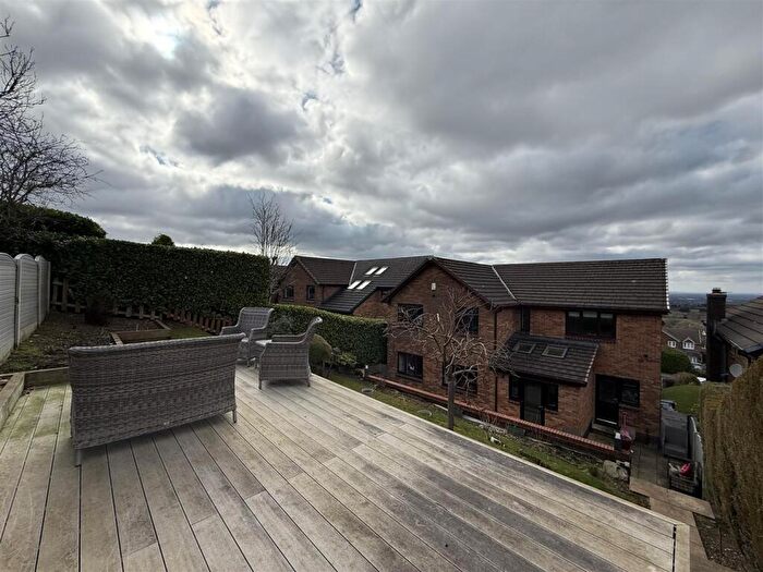 5 Bedroom Detached House For Sale In Cornfield, Stalybridge, SK15