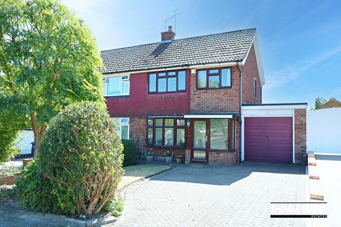 3 Bedroom Semi-Detached House For Sale In Durrant Way, Orpington, BR6