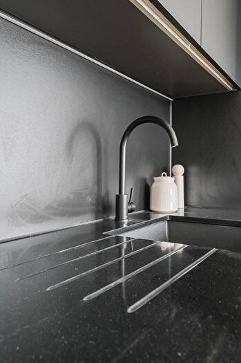 2 Bedroom Flat For Sale In East Quarter, Tower Hamlets, London, E14