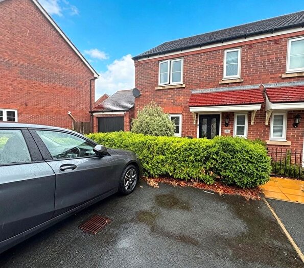 3 Bedroom Semi-Detached House To Rent In Holden Park, Stafford, ST18
