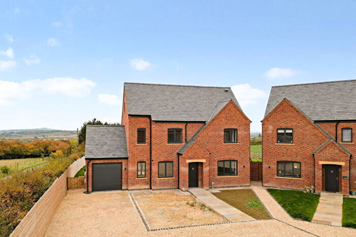 4 Bedroom Detached House For Sale In Pillerton Priors, Warwickshire, CV35