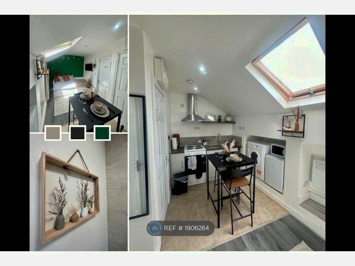 1 Bedroom Flat To Rent In Chapel Ash, Wolverhampton, WV3