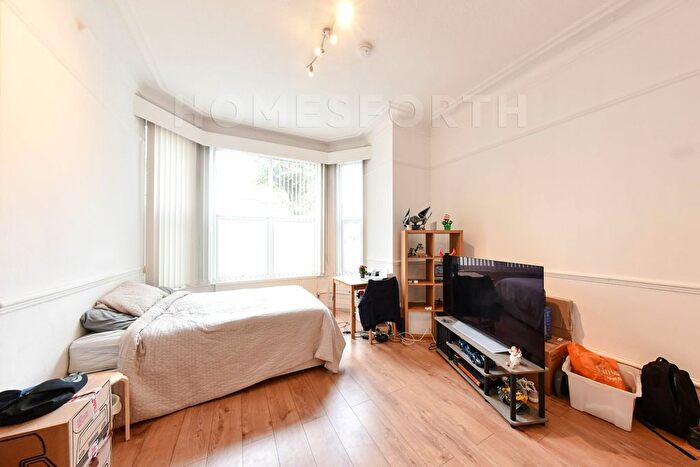 Studio To Rent In Princes Avenue, Muswell Hill, N10